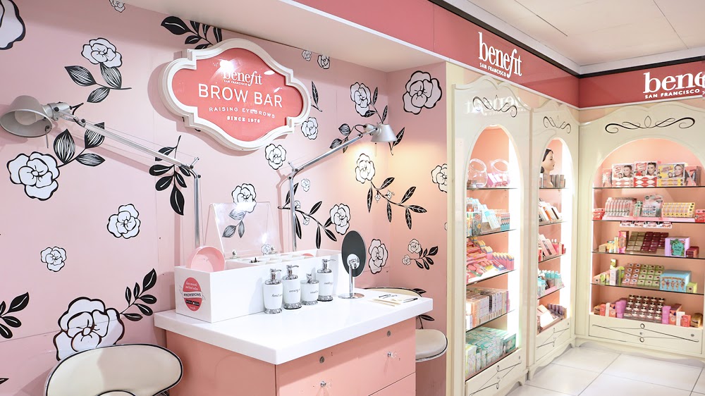 Benefit Cosmetics Beauty Bar