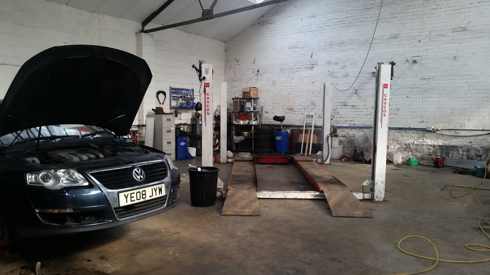 WEST SIDE AUTOS car service & accident repairs